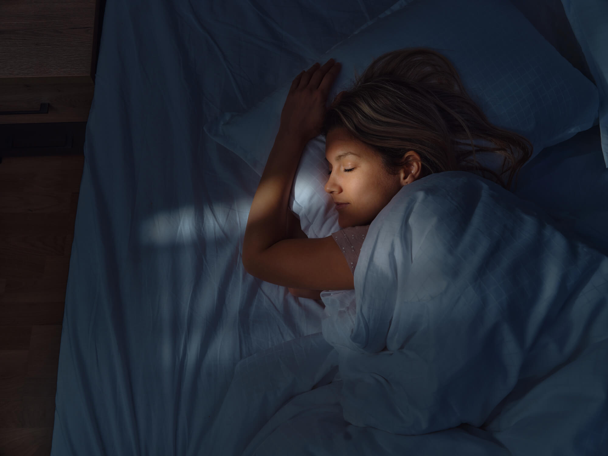 「寝ても寝ても眠い…」それ、ズボラなせいじゃなくて女性ホルモンの仕業かも！？